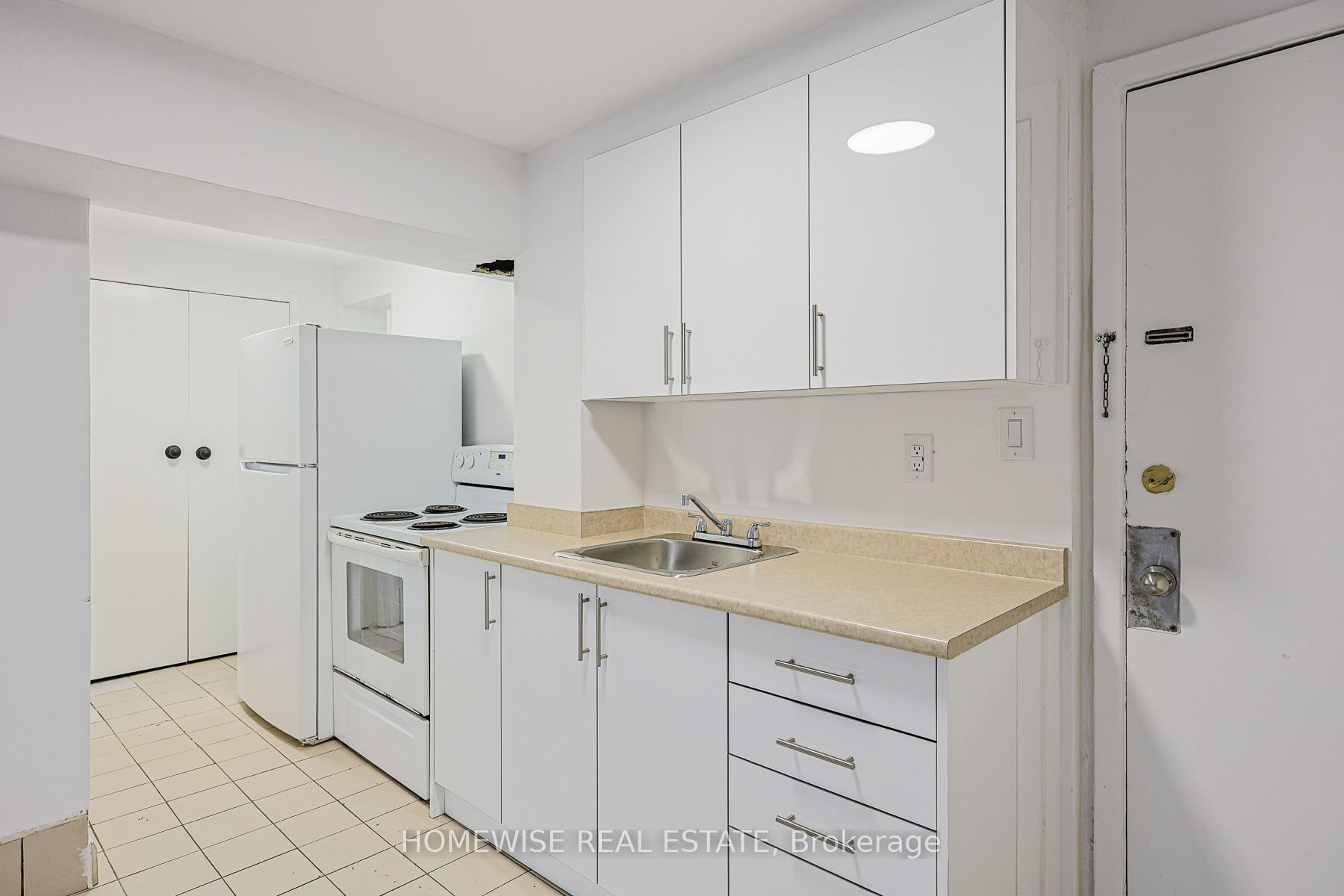 Additional image 6 of 102-2208 Dufferin Street, Toronto, ON, M6E 3R8