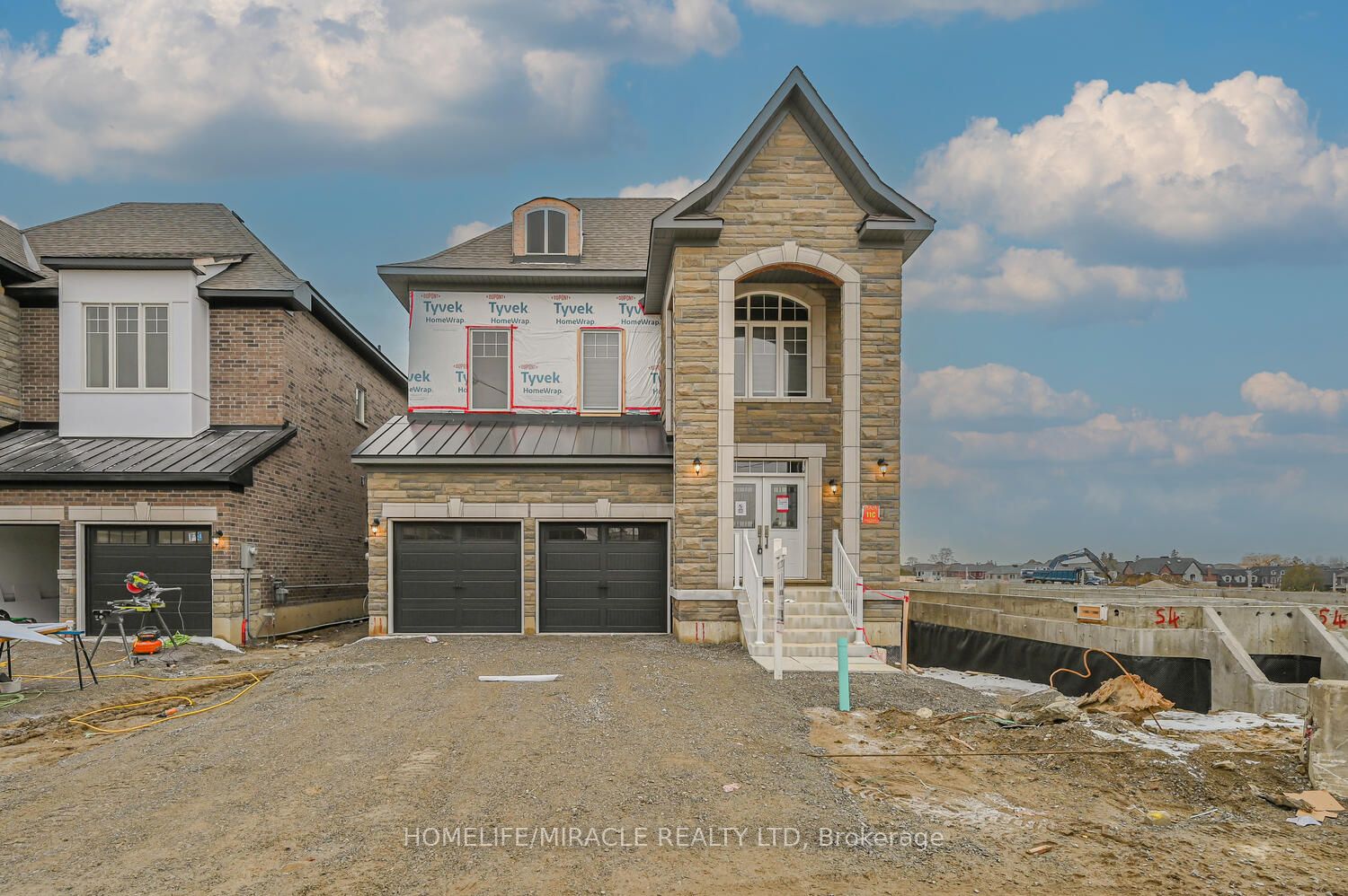 47 Mapleton Street, Richmond Hill, ON, L4E 1H5