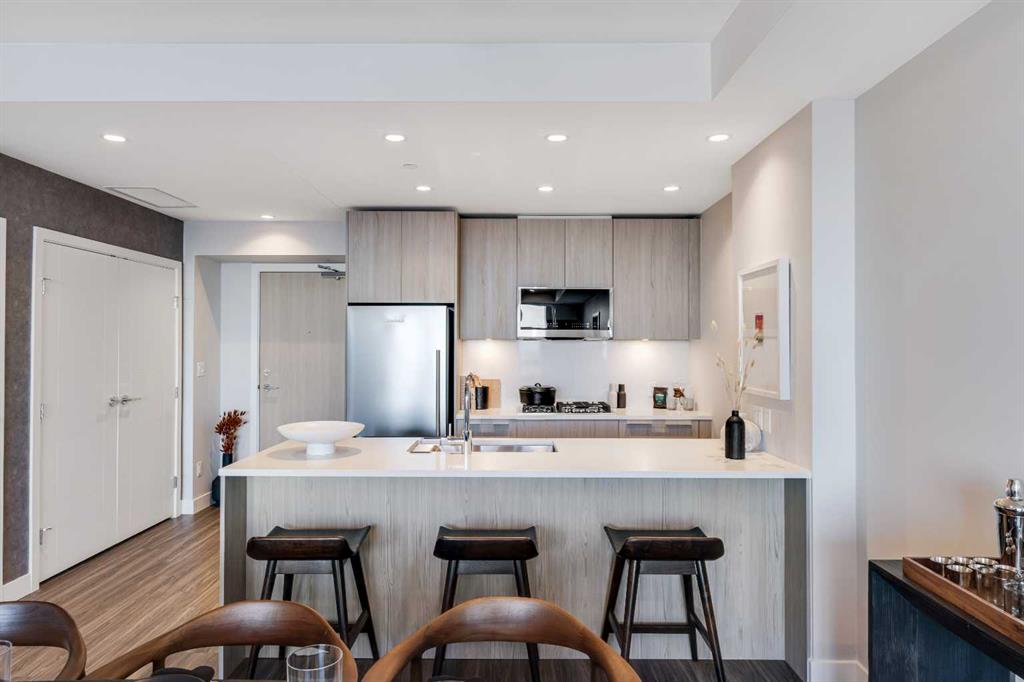 Additional image 5 of 3303-530 3 Street SE, Calgary, AB, T2G2L8