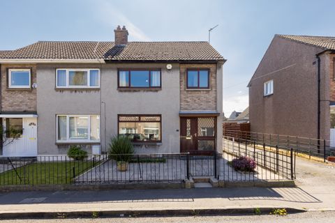 76 Mountcastle Crescent, Edinburgh EH8