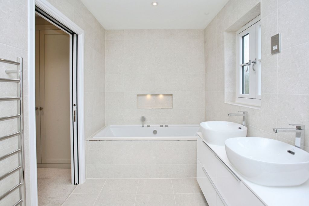 Additional image 39 of 5 bed detached house for saleMons Close, Newport NP20