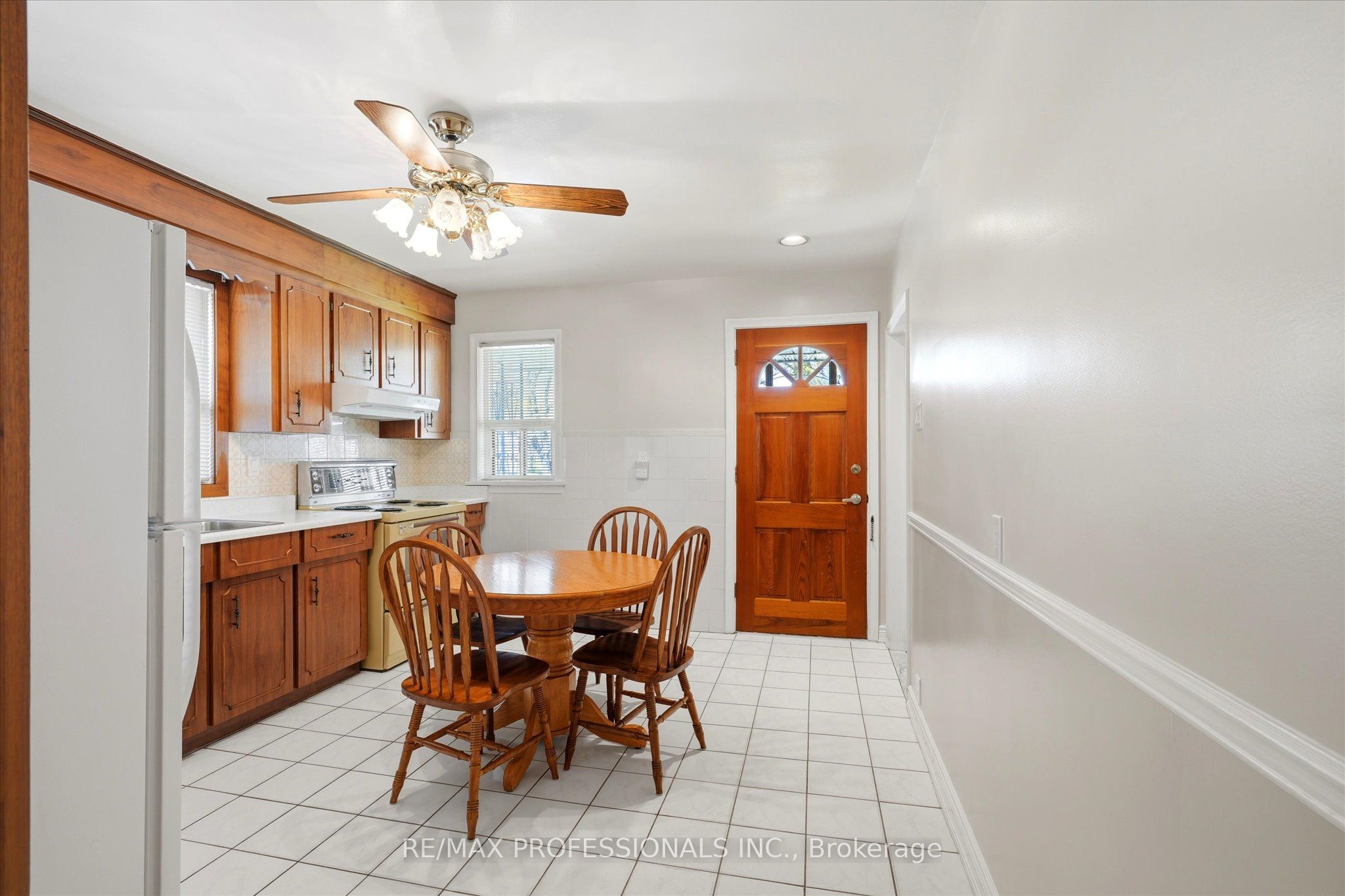 Additional image 3 of 31 Stanmills Road, Toronto, ON, M8Z 1Y1