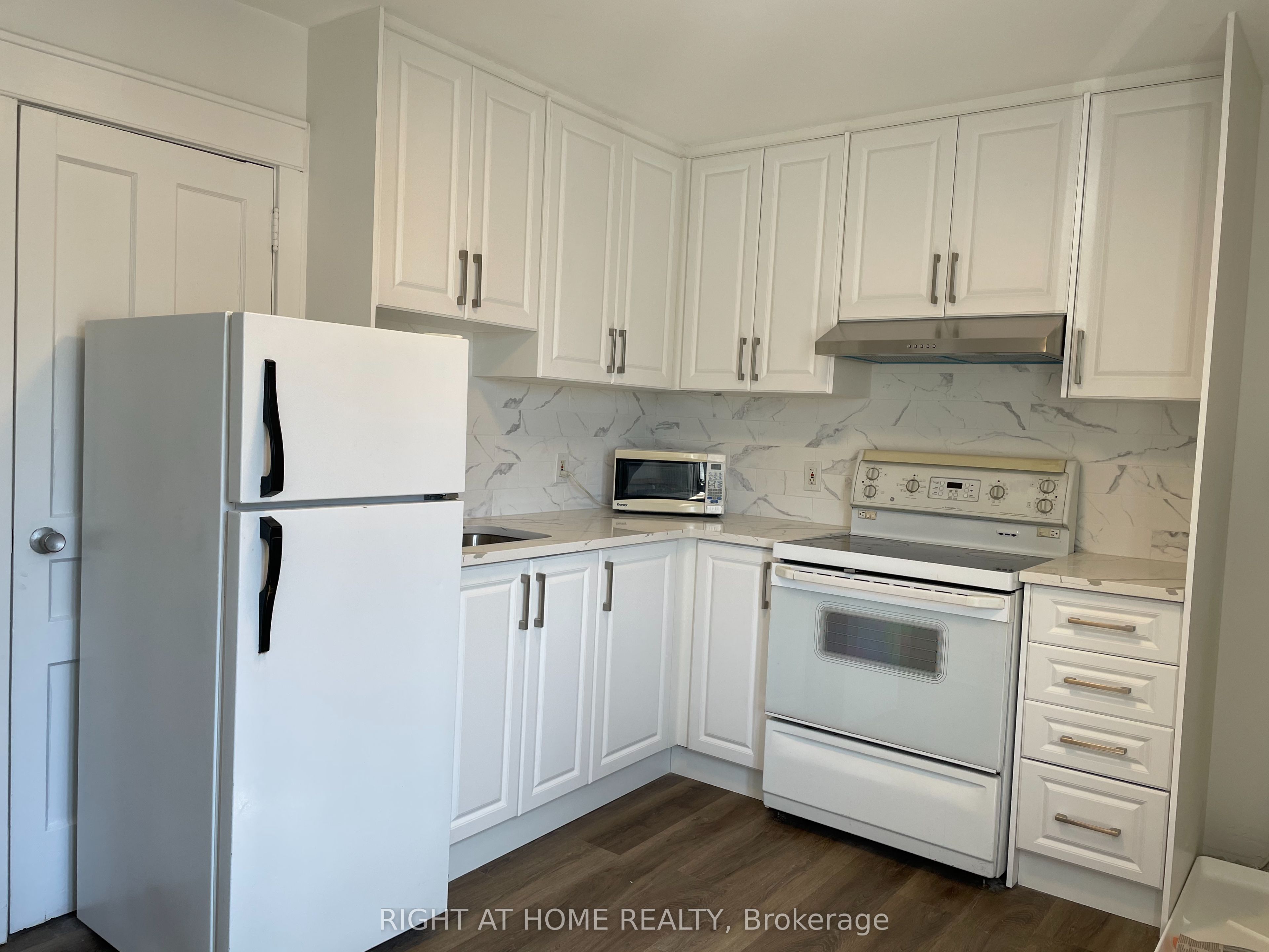 Additional image 3 of 411B Preston Street, Ottawa, ON, K1S 4N1