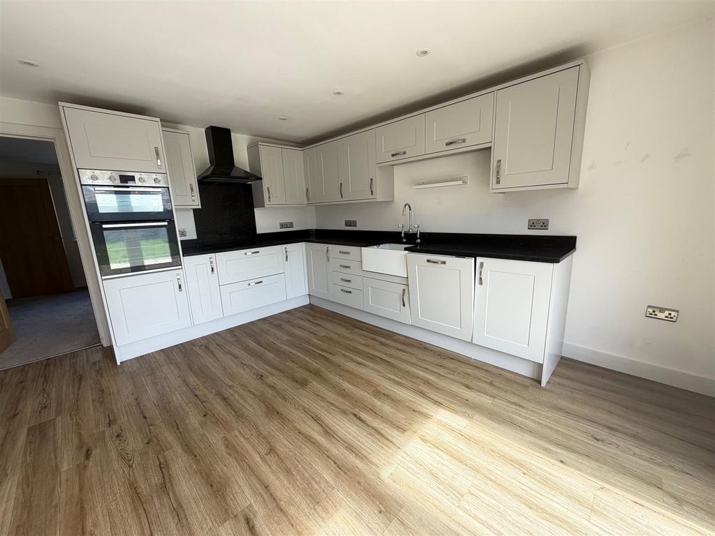 Additional image 3 of 3 bed end terrace house to rentHolwell Road, Kings Stag, Sturminster Newton DT10