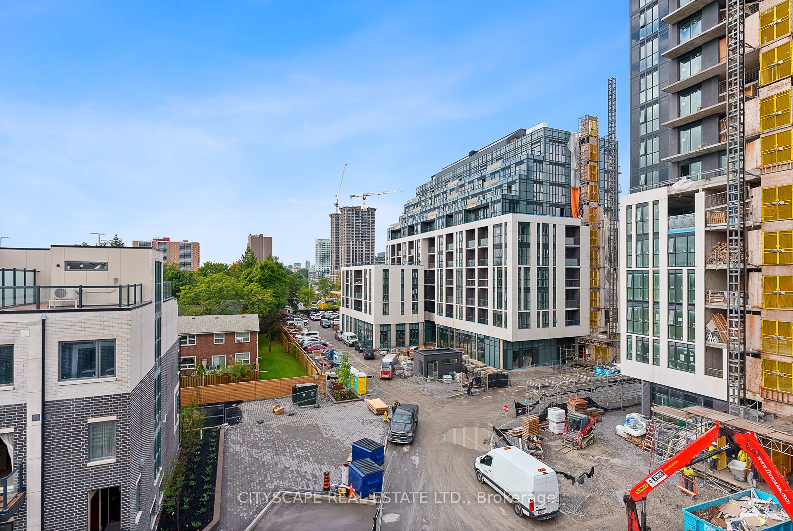 C2-307-3427 Sheppard Avenue, Toronto, ON, M1T 3K5