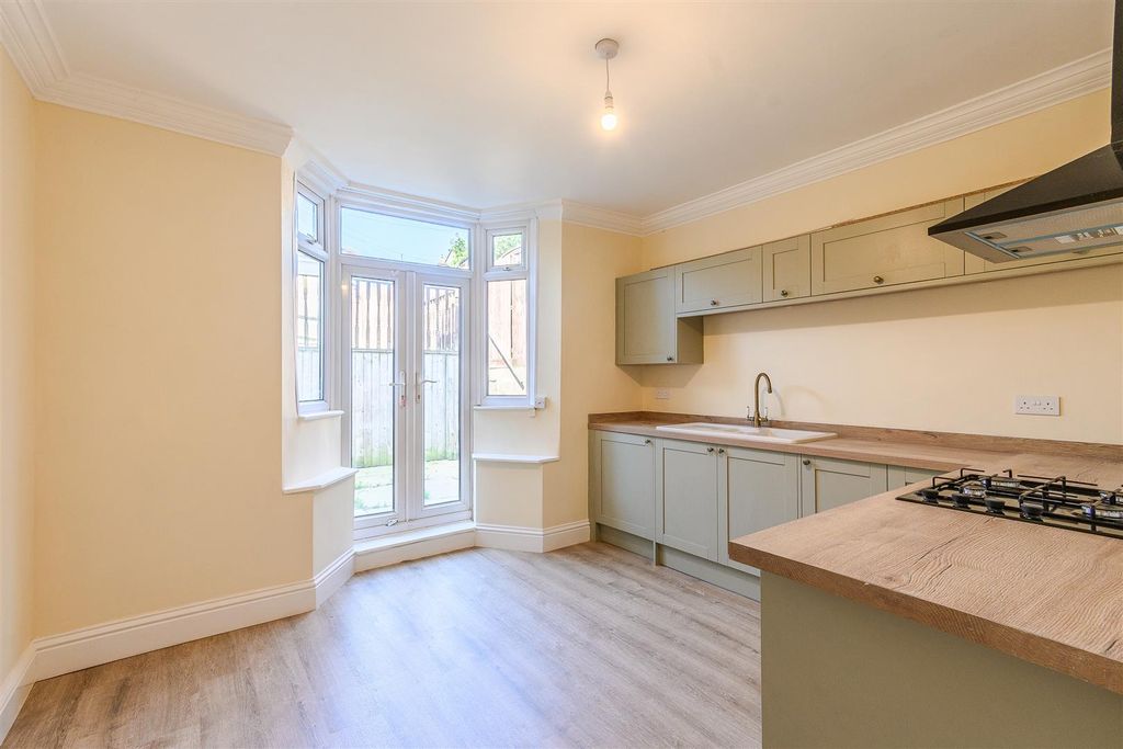 Additional image 5 of 5 bed terraced house for saleRomilly Road, Barry CF62