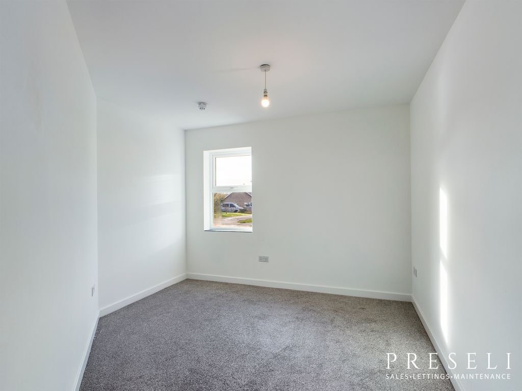 Additional image 4 of 2 bed flat to rentBroadmoor, Kilgetty SA68