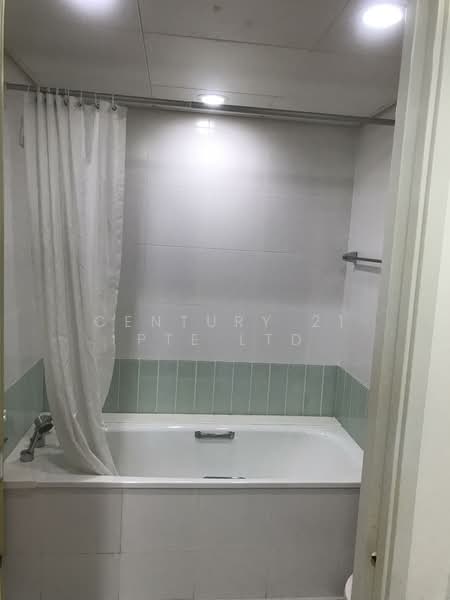 2 Marina Boulevard photo 5