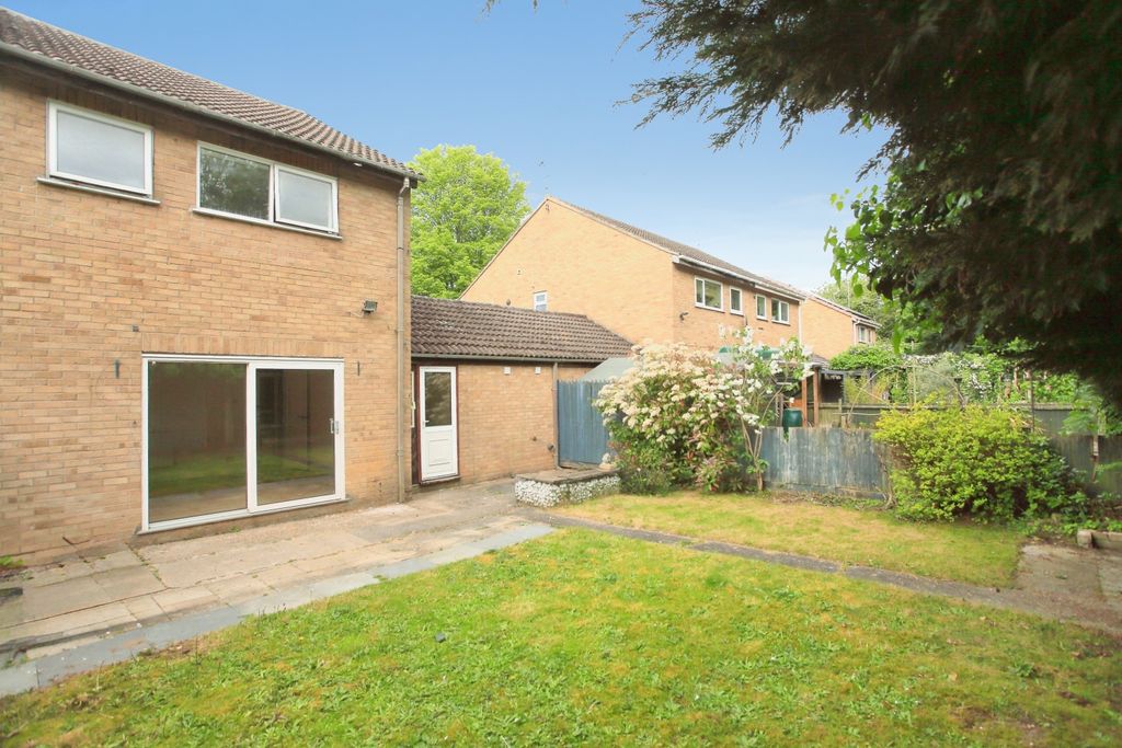 Additional image 5 of 5 bed semi-detached house to rentBathurst, Peterborough PE2