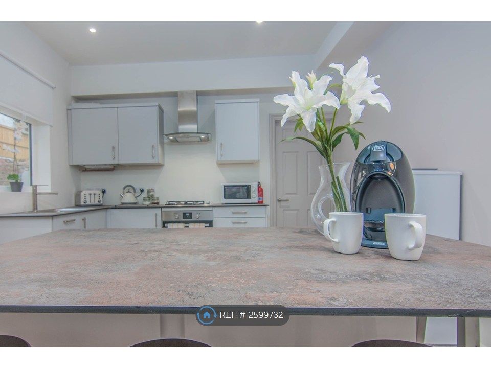 Additional image 11 of 3 bed flat to rentPriory Road, High Wycombe HP13