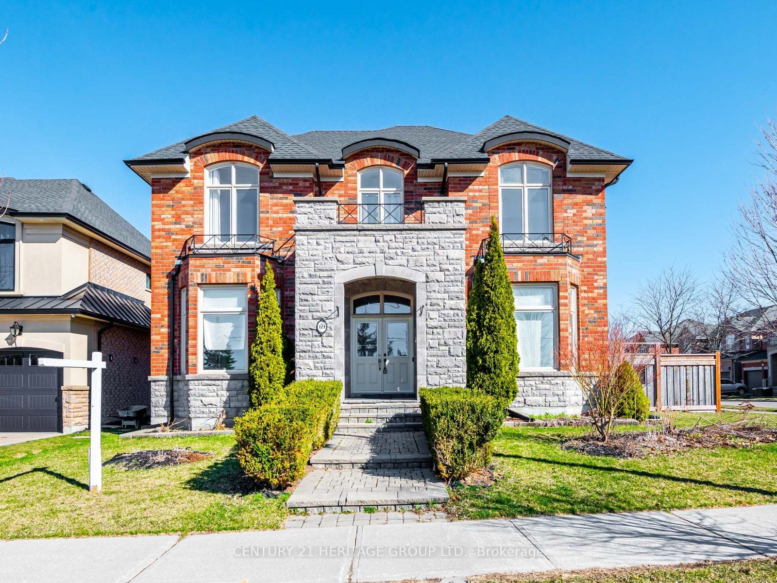 69 Morland Crescent, Aurora, ON, L4G 7Z2