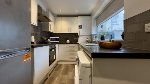 Romney Street, Salford M6, Room to rent