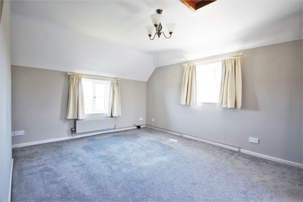 Additional image 4 of 3 bed semi-detached house to rentThe Green, Brightwalton, Newbury, Berkshire RG20
