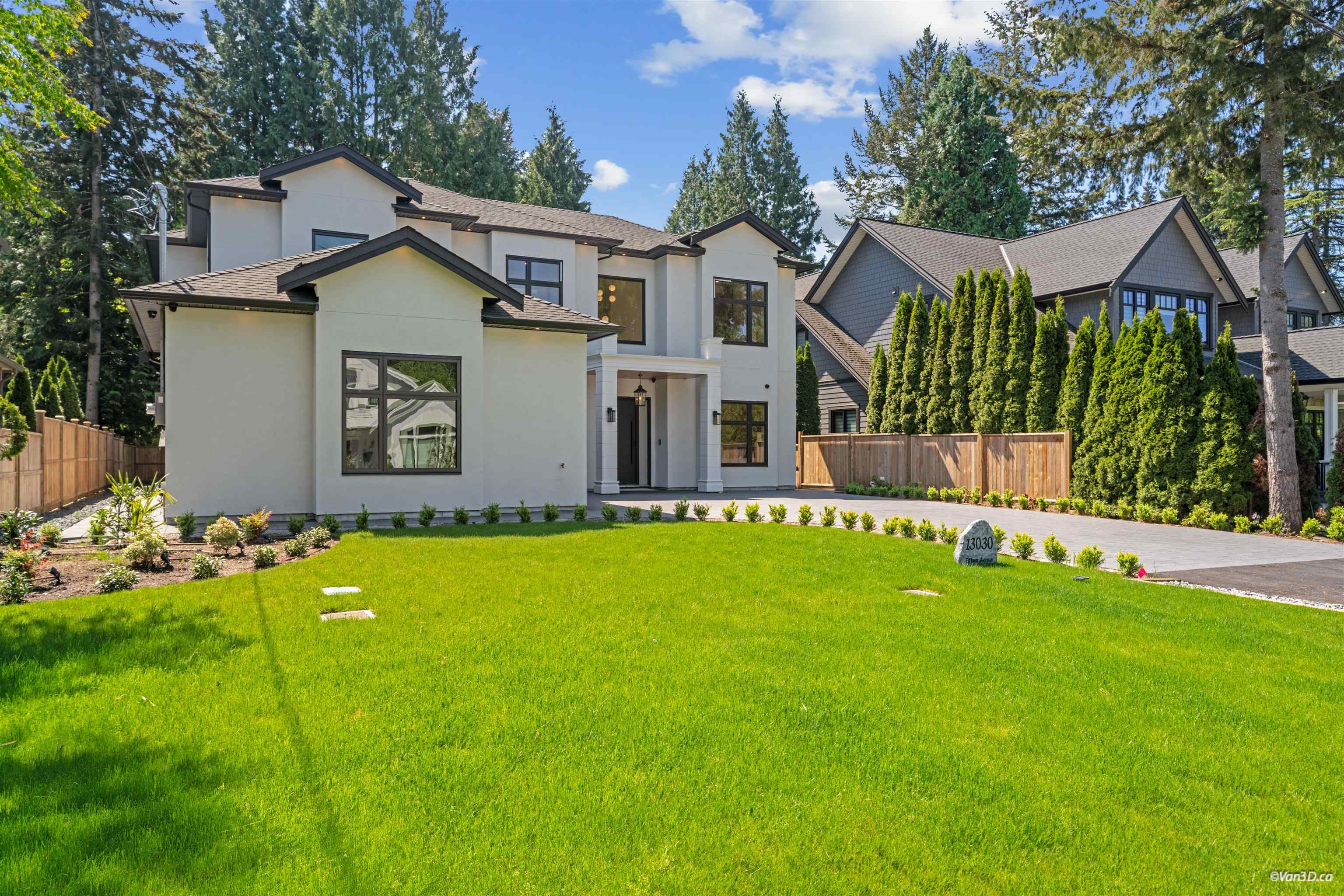 Additional image 2 of 13030 15 Avenue, Surrey, BC, V4A 1K7