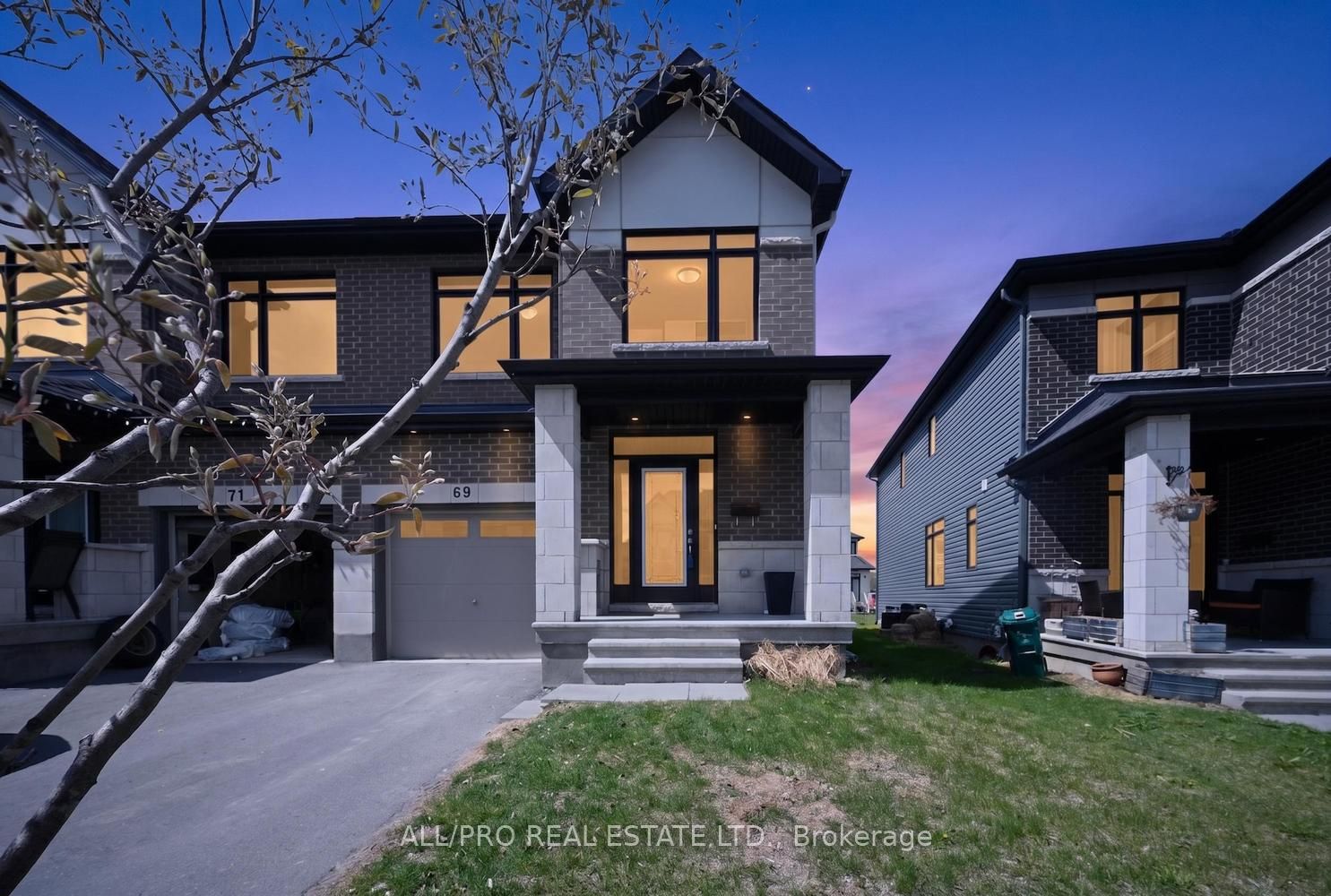 69 Heirloom Street, Ottawa, ON, K4M 0K9