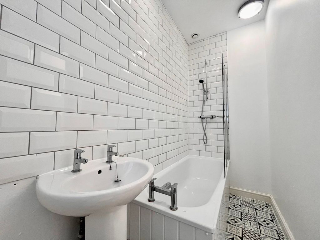 Additional image 23 of 3 bed terraced house to rentColne Street, Newport NP19