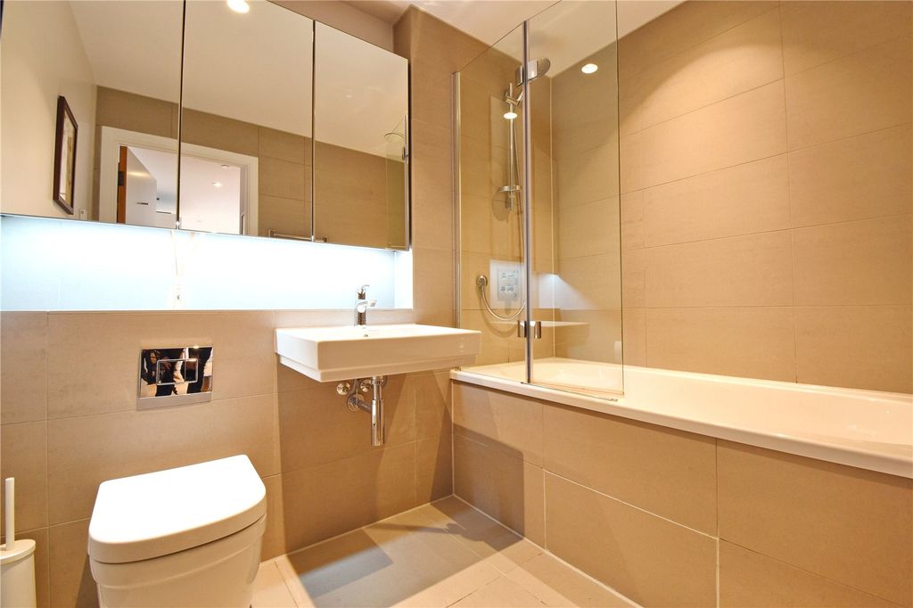 Additional image 13 of 2 bed flat to rentRunway Avenue, Patchway, Bristol, Gloucestershire BS34