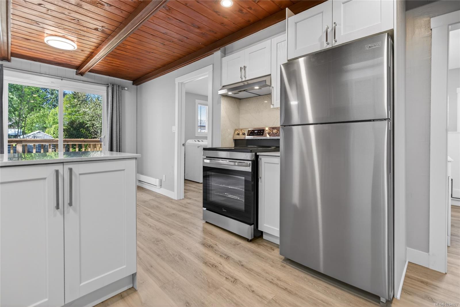 Additional image 4 of 1965 Piercy Avenue, Courtenay, BC, V9N 3G5
