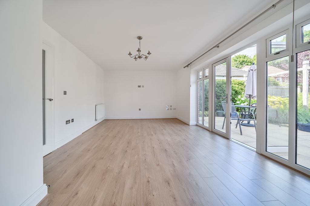 Additional image 6 of 4 bed detached house to rentSid Courtney Road, Tiddington, Stratford-Upon-Avon CV37