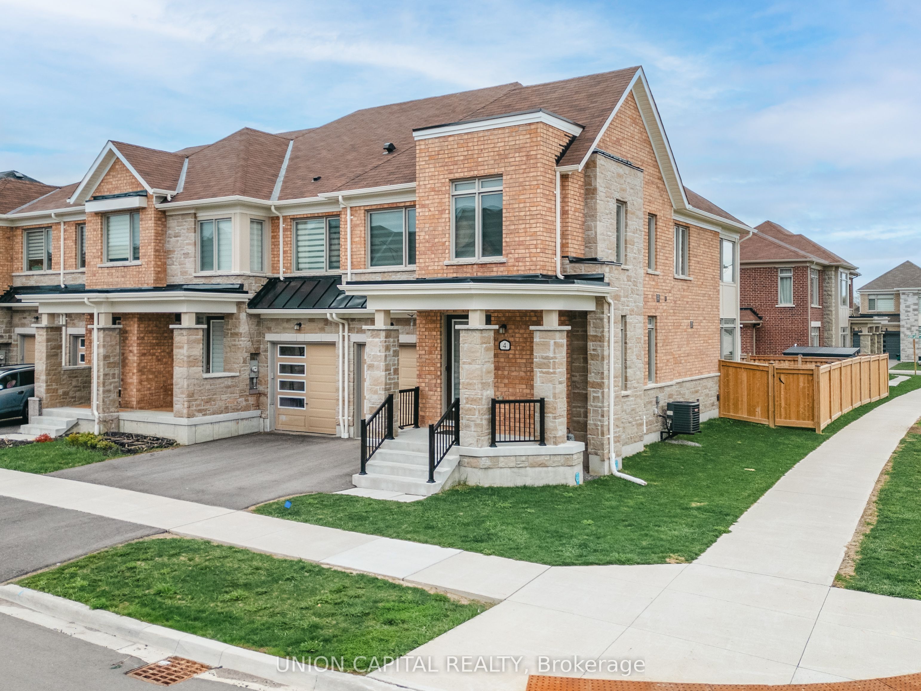 Additional image 2 of 4 Flower Garden Trail, Whitchurch-stouffville, ON, L4A 4V4