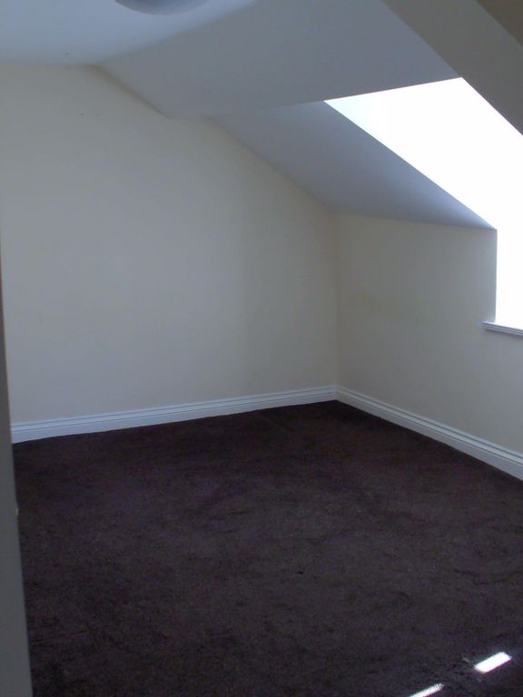 Additional image 10 of 3 bed flat to rentMarket Street, Holyhead LL65