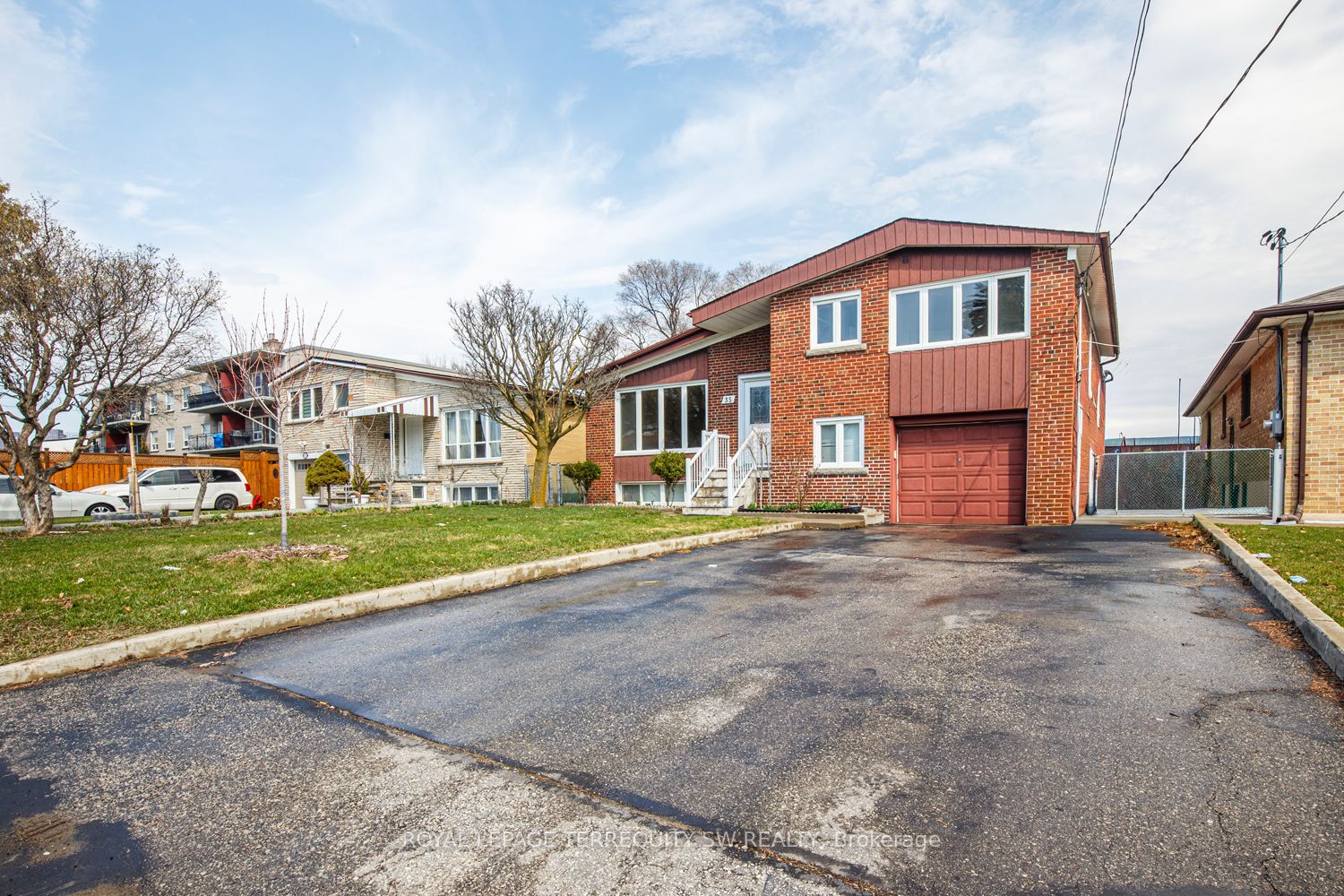 Additional image 2 of 35 Euphrasia Drive, Toronto, ON, M6B 3V8