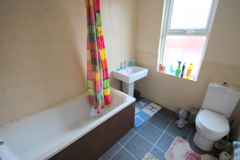 Additional image 5 of 2 bed shared accommodation to rentHarold Road, Hyde Park, Leeds LS6