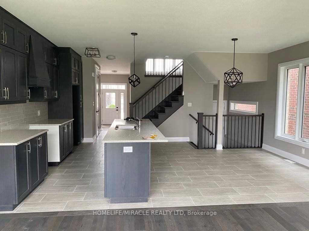 Additional image 2 of 212 Woodbine Avenue, Kitchener, ON, N2R 1Y5