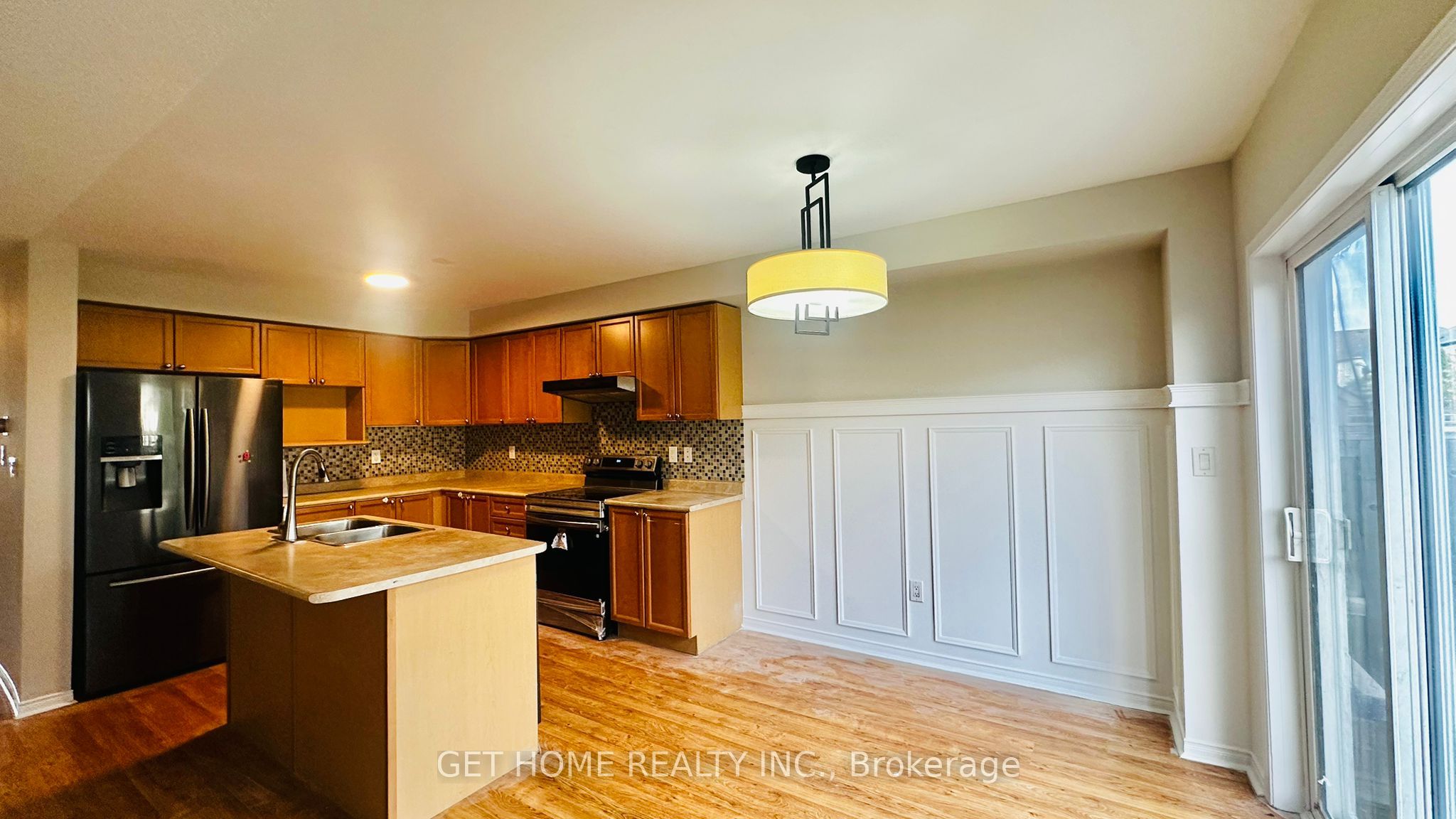 114 Bettina Place, Whitby, ON, L1R 0E8 photo 5
