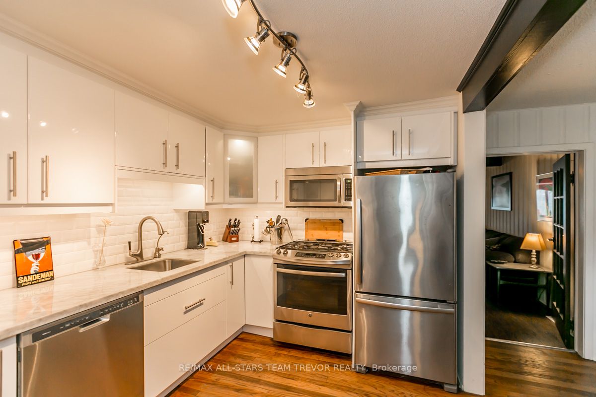 Additional image 2 of 263 Pleasant Boulevard, Georgina, ON, L4P 2S7