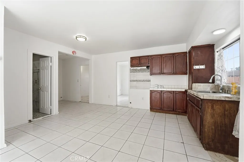 Additional image 47 of 9603 Holmes Avenue, Los Angeles, CA 90002