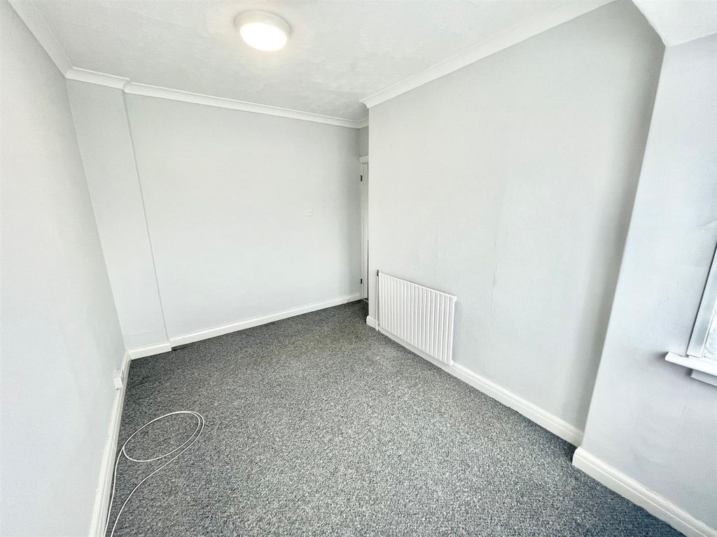 Additional image 8 of 3 bed end terrace house to rentChesham Road South, Weston-Super-Mare BS22