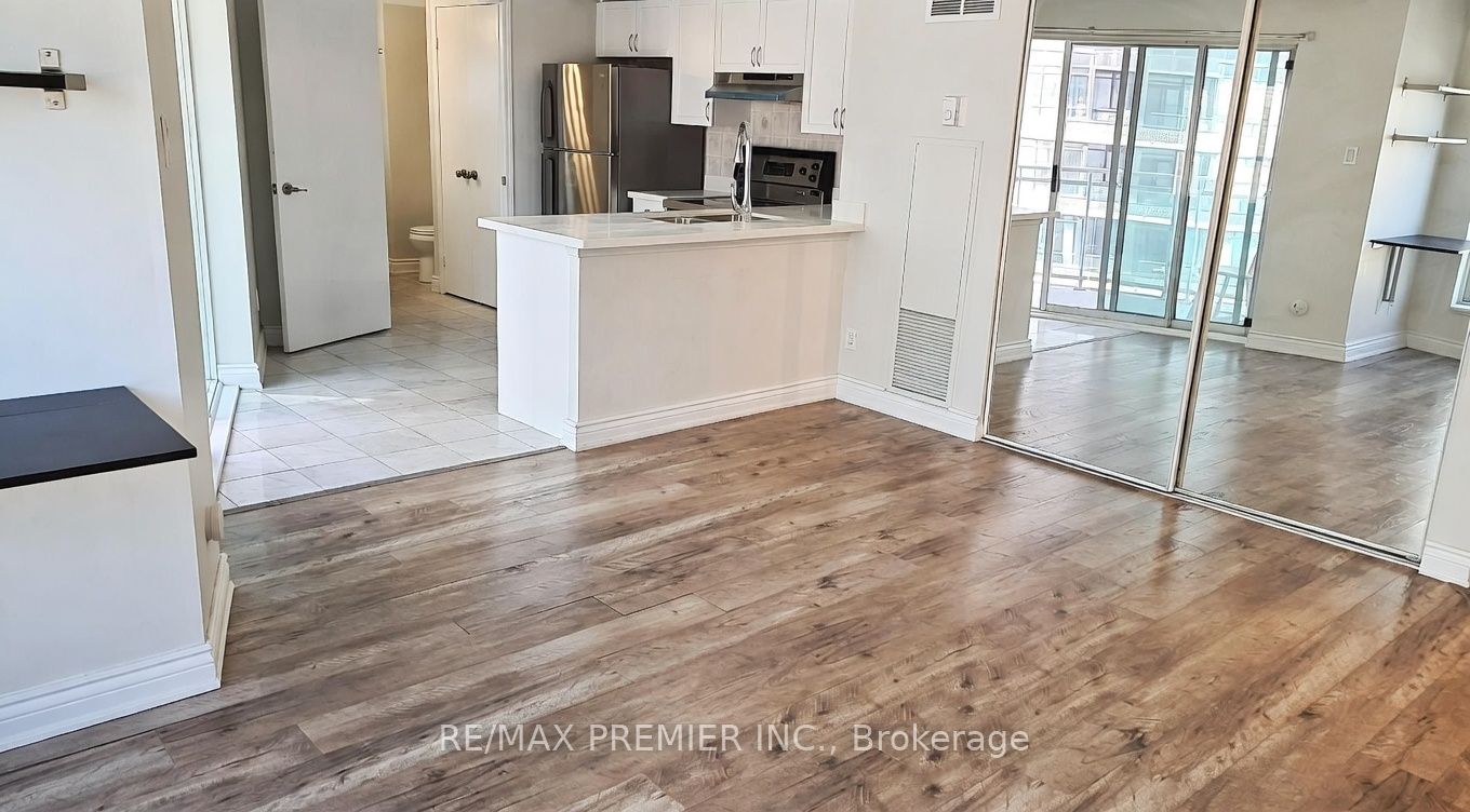 Additional image 3 of 719-600 Queens Quay W, Toronto, ON, M5V 3M3