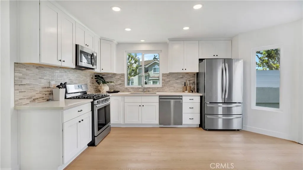 Additional image 20 of 336 Fallingstar, Irvine, CA 92614