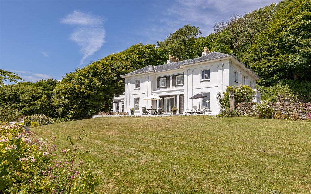 Additional image 10 of 5 bed detached house for saleNiton Undercliff, Isle Of Wight PO38