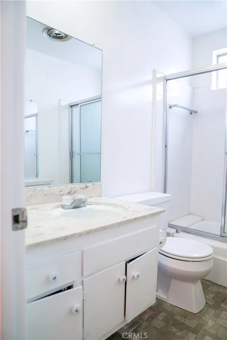 Additional image 41 of 1045 S Bedford St Unit 3, Los Angeles, CA 90035