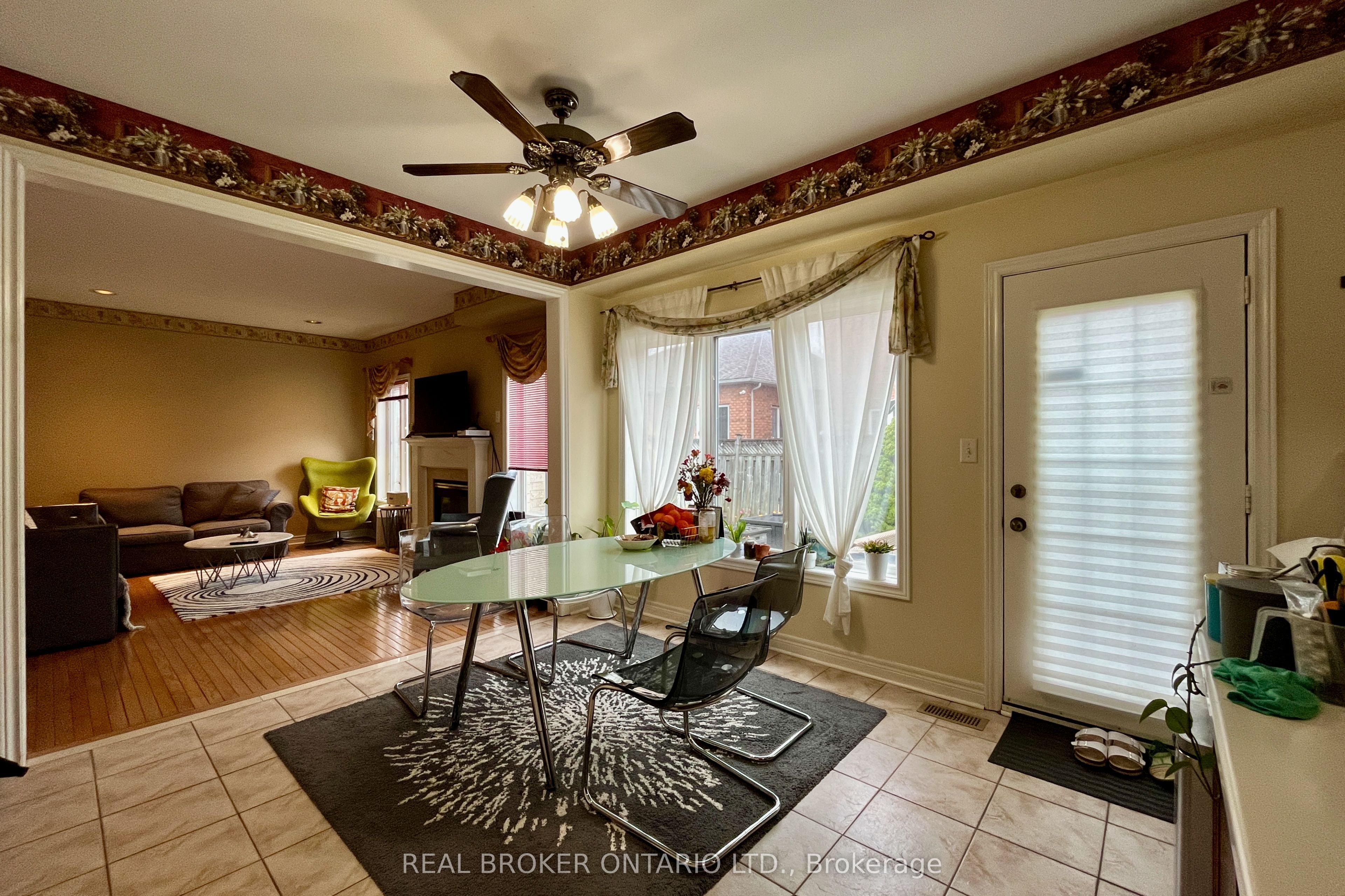 Additional image 3 of 59 Palisade Crescent, Richmond Hill, ON, L4S 2H9