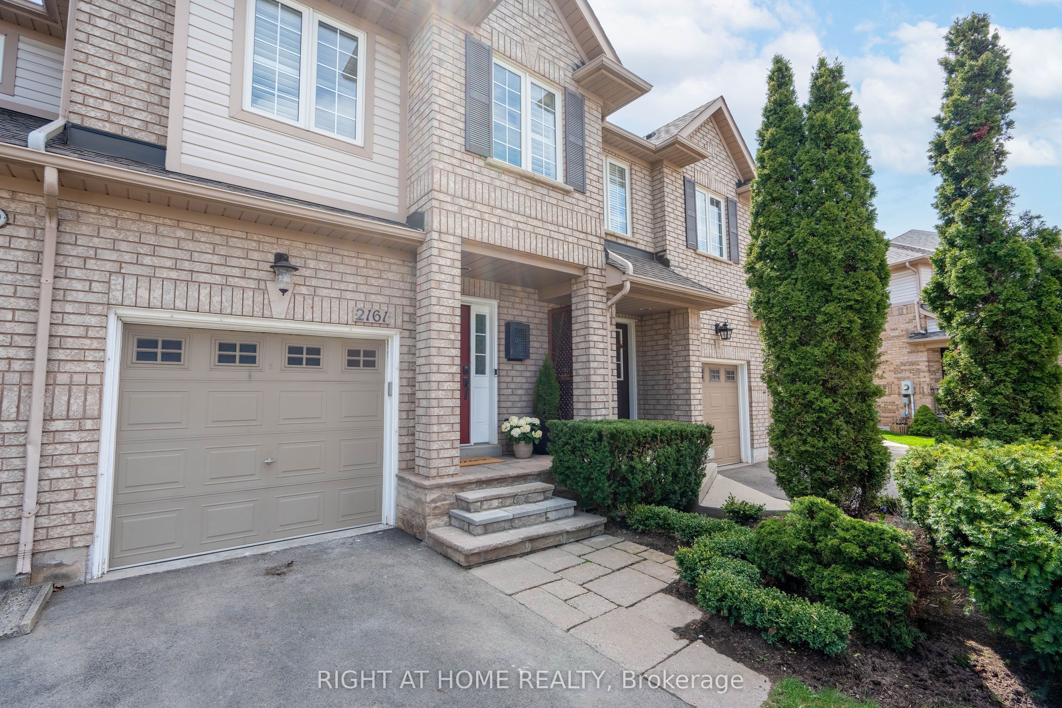2161 Forest Gate Park, Oakville, ON, L6M 4B3