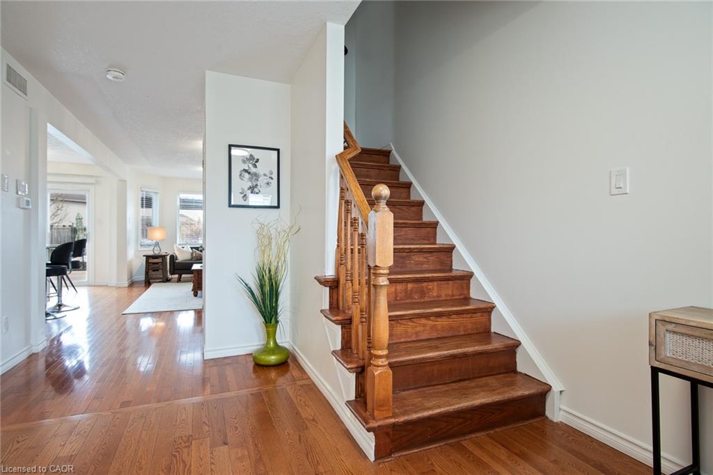 638 Windflower Crescent, Kitchener, ON, N2E 3S9 photo 5