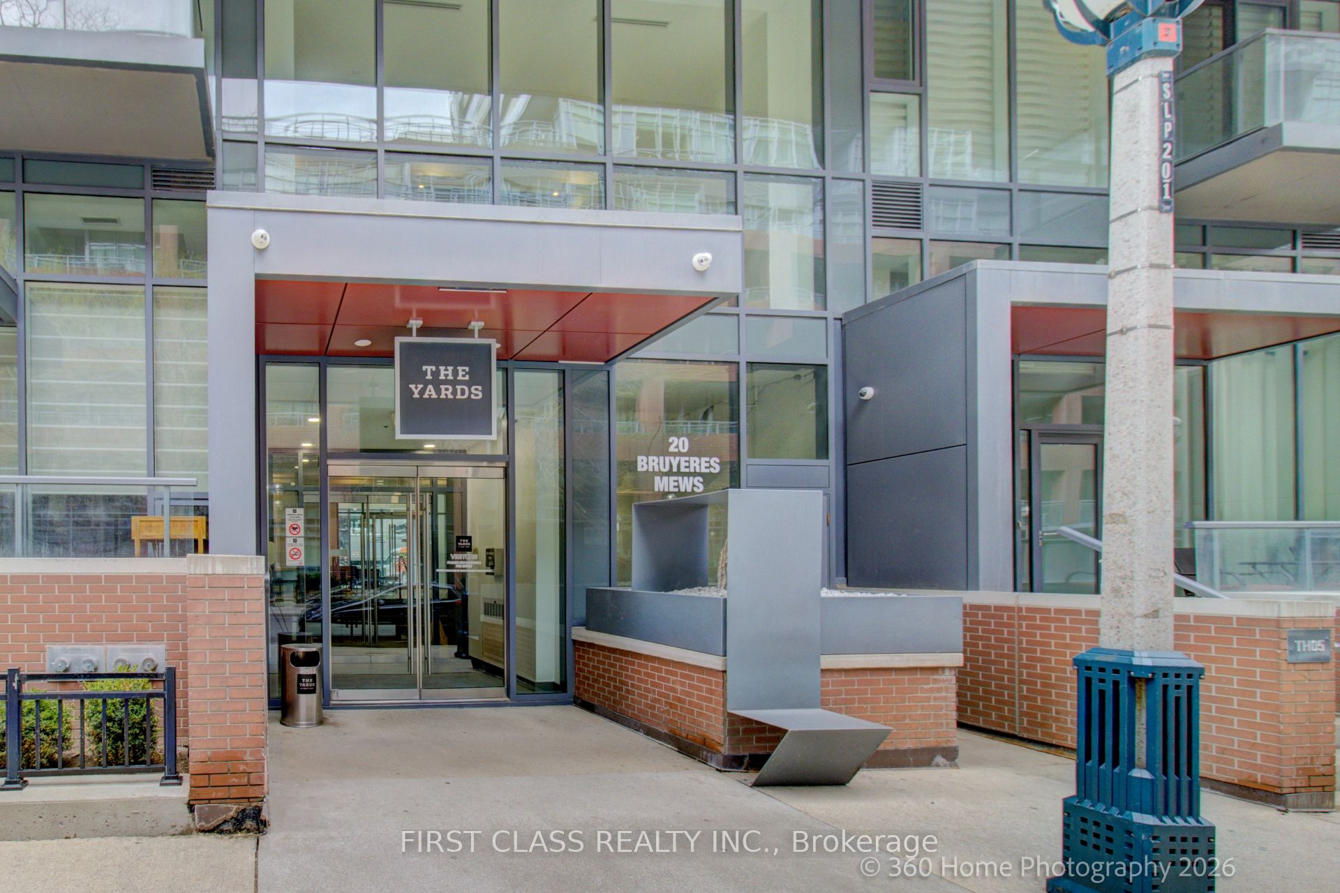 Additional image 2 of 1610-20 Bruyeres Mews, Toronto, ON, M5V 0G8