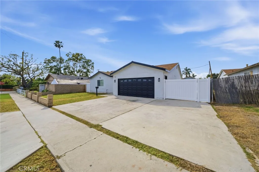 Additional image 47 of 305 N College Drive, La Habra, CA 90631