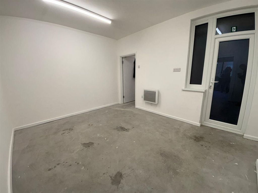 Additional image 4 of Property to rentTroedyrhiw, Merthyr Tydfil CF48