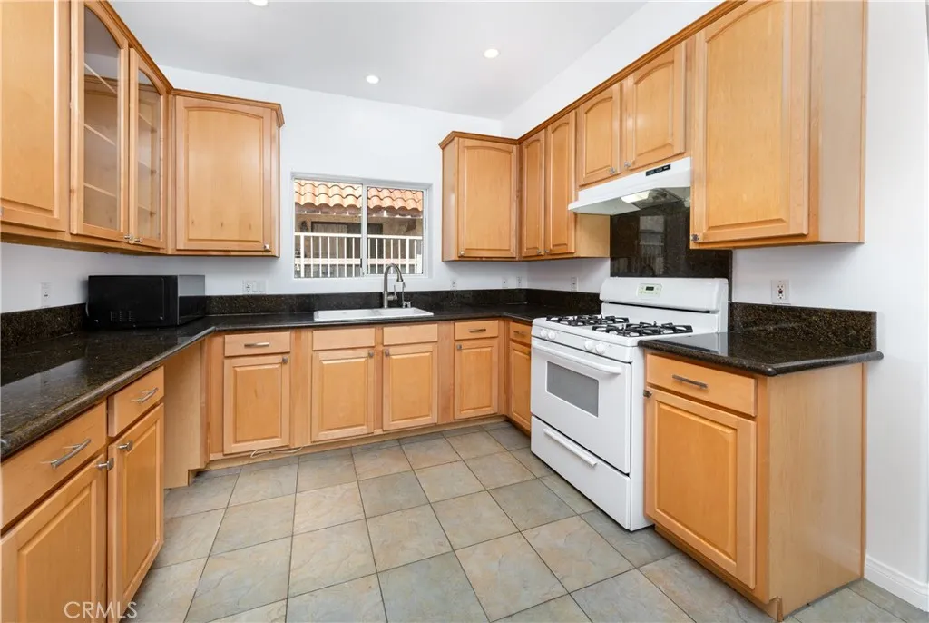 Additional image 8 of 455 W Wilson Ave Unit 2, Glendale, CA 91203