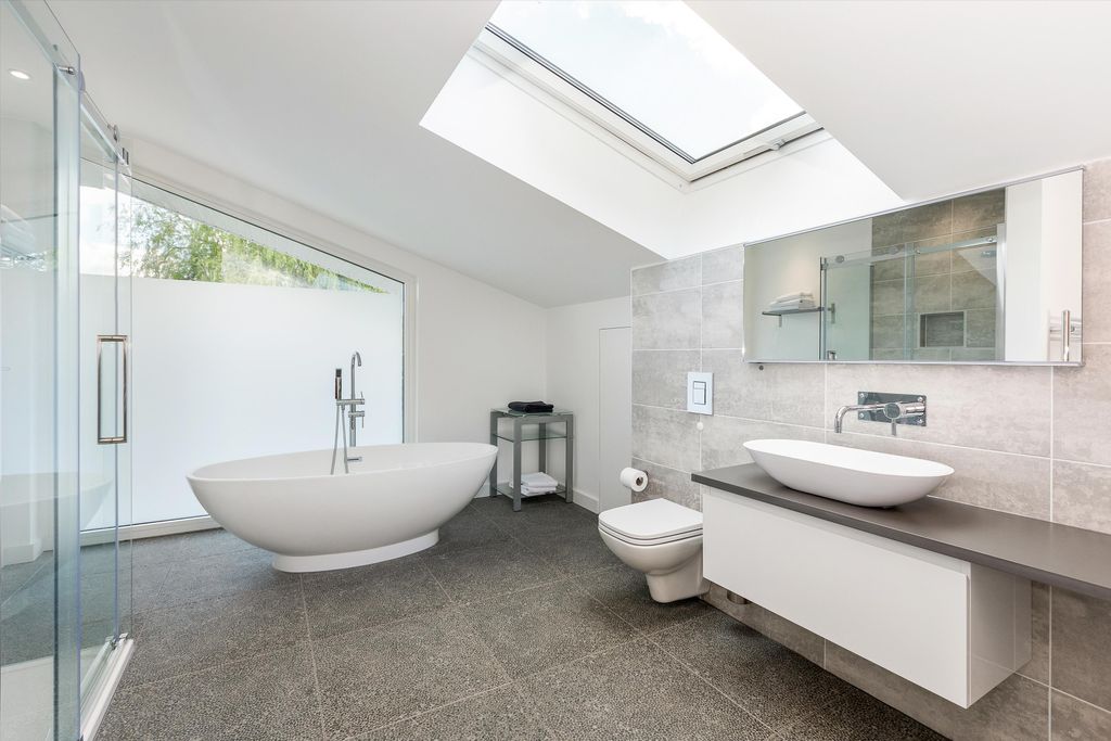 Additional image 15 of 4 bed detached house to rentHam Island, Old Windsor, Windsor, Berkshire SL4