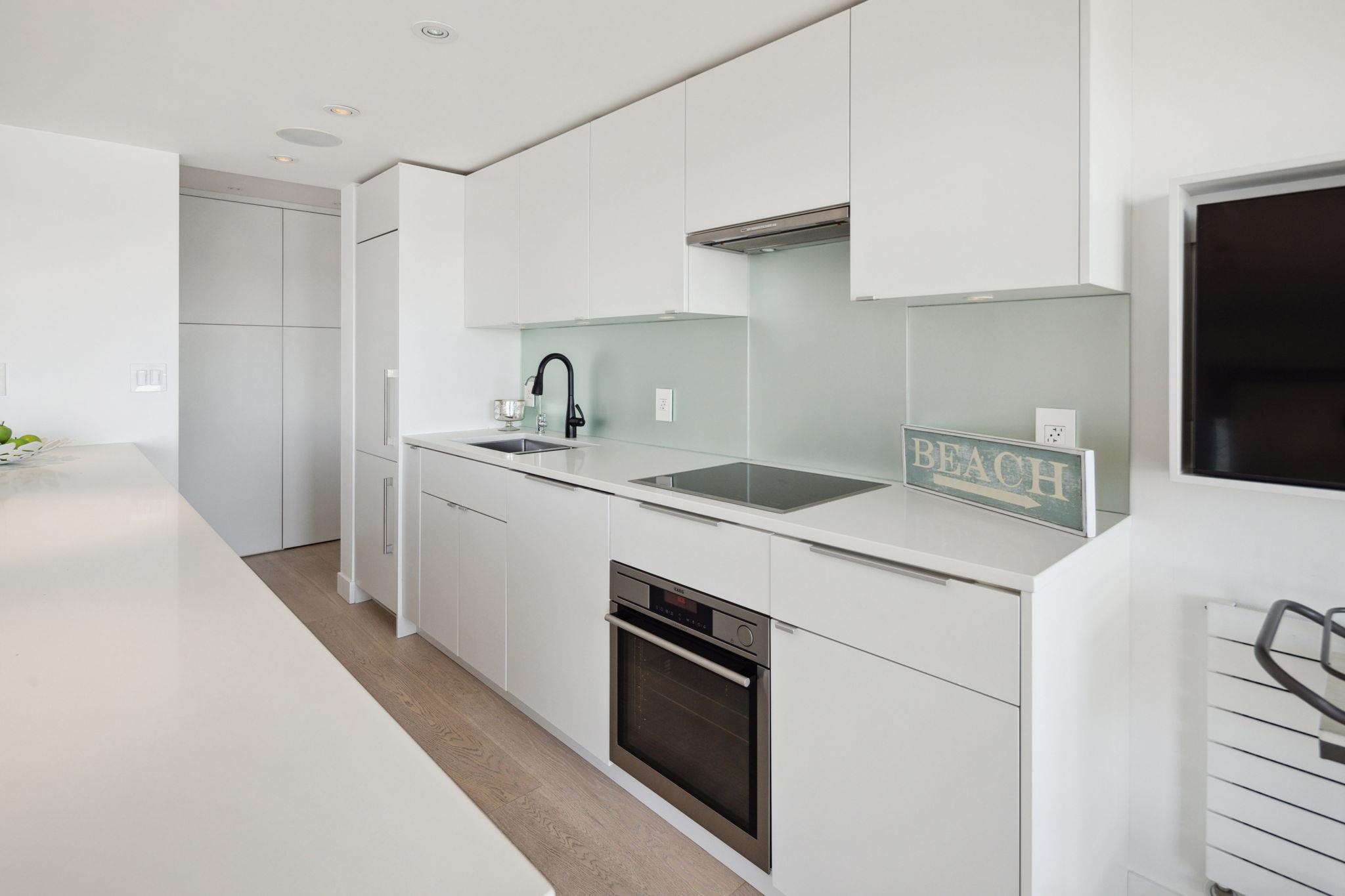 Additional image 6 of 807-150 24th Street, West Vancouver, BC, V7V 4G8