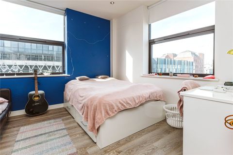 Crown House, 37-41 Prince Street, City Centre, Bristol BS1, Studio to rent