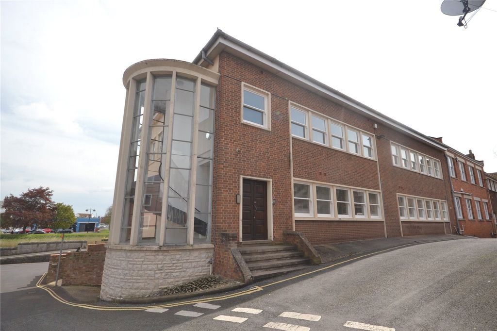 2 bed flat to rentBond Street, Bridgwater TA6