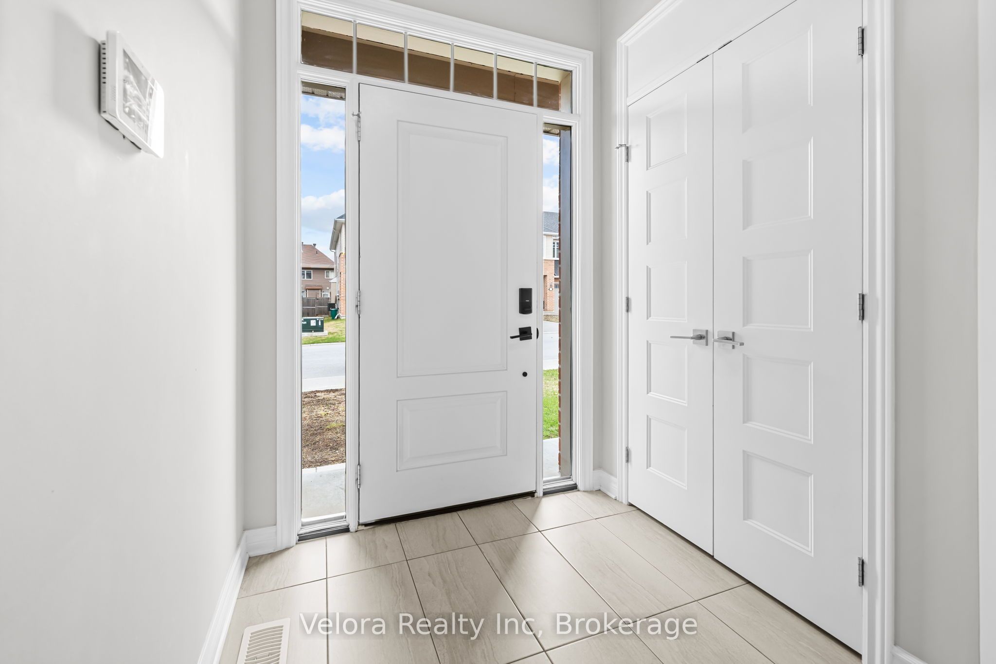 Additional image 3 of 821 Indica Street, Ottawa, ON, K2S 2J8