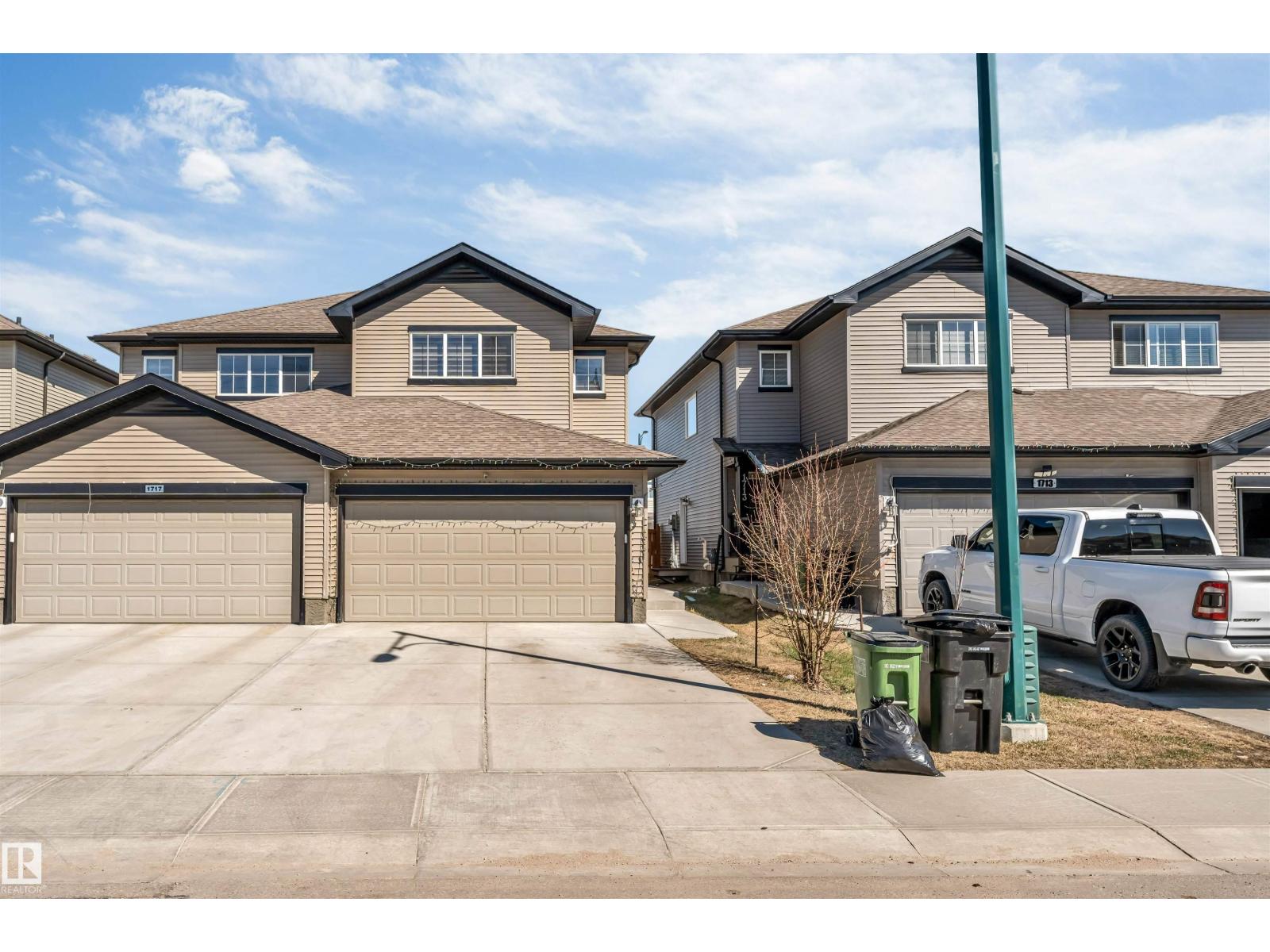 1715 27 Street NW, Edmonton, AB, T6T2G6