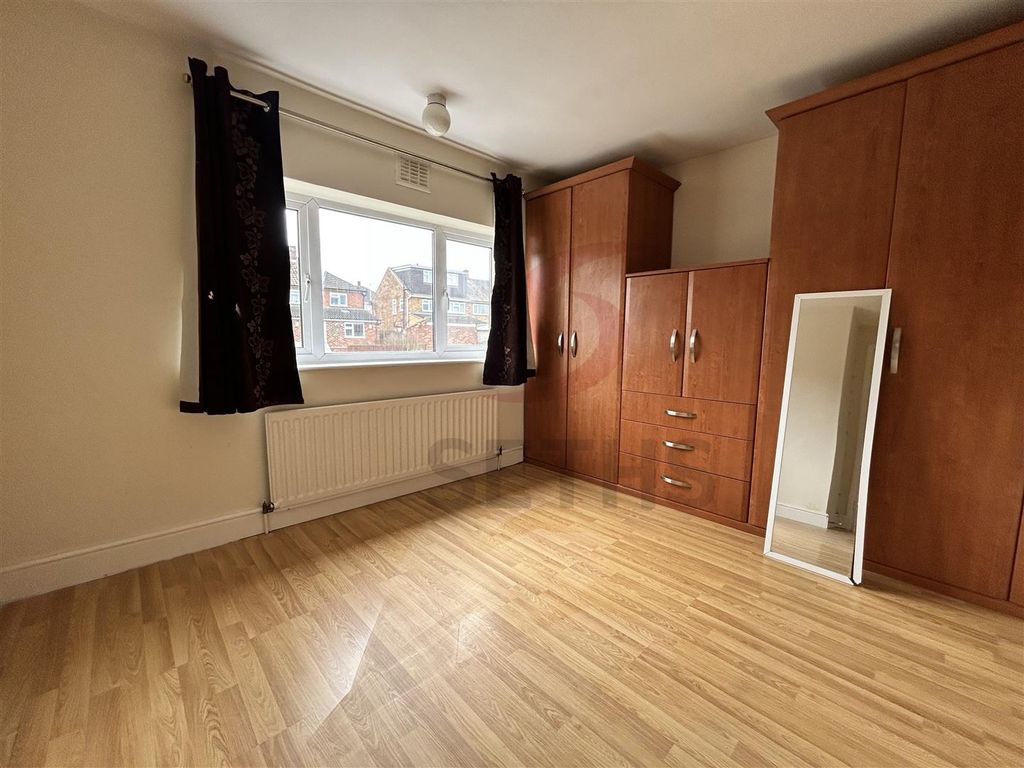 Additional image 11 of 3 bed semi-detached house to rentFerndale Road, Thurmaston, Leicester LE4